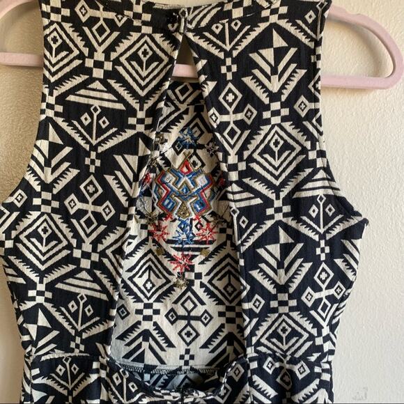 ASTR the Lable Sleeveless Dress Size Medium - Picture 10 of 12